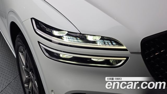 Genesis GV70 2024 — photo 8