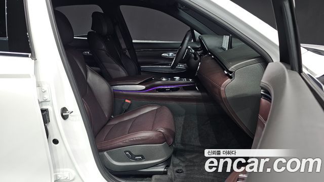 Genesis GV70 2024 — photo 16