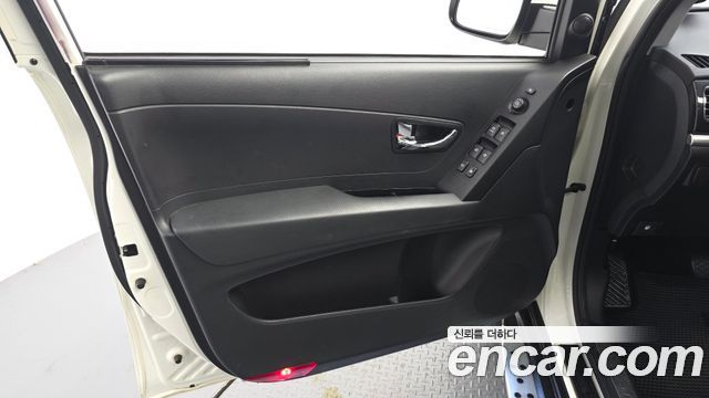 KG Mobility KORANDO 2013 — photo 14