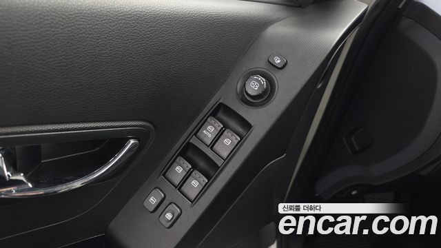 KG Mobility KORANDO 2013 — photo 34