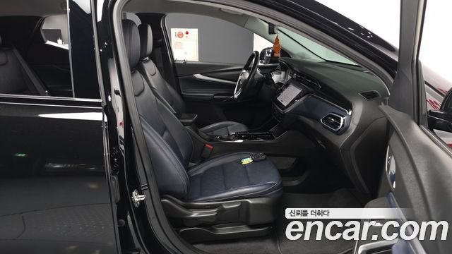Chevrolet Korea 볼트 EUV 2022 — photo 17