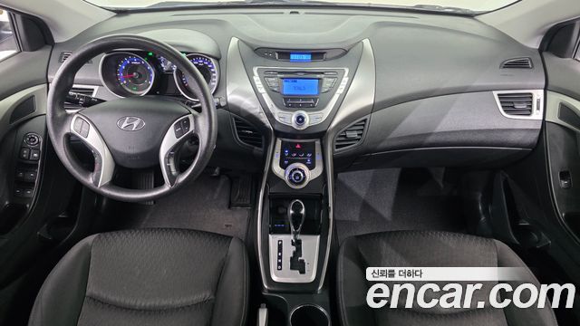 Hyundai AVANTE 2012 — photo 10