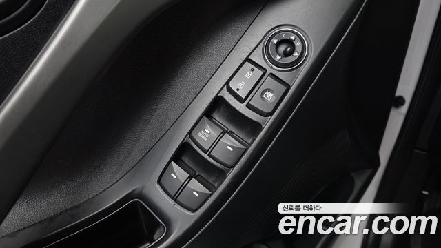 Hyundai AVANTE 2012 — photo 24