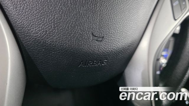 Hyundai AVANTE 2012 — photo 25