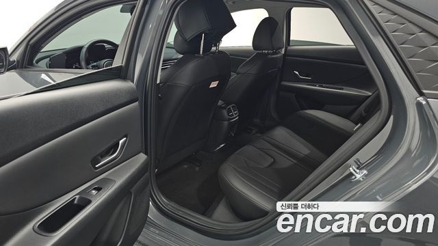 Hyundai AVANTE 2026 — photo 18