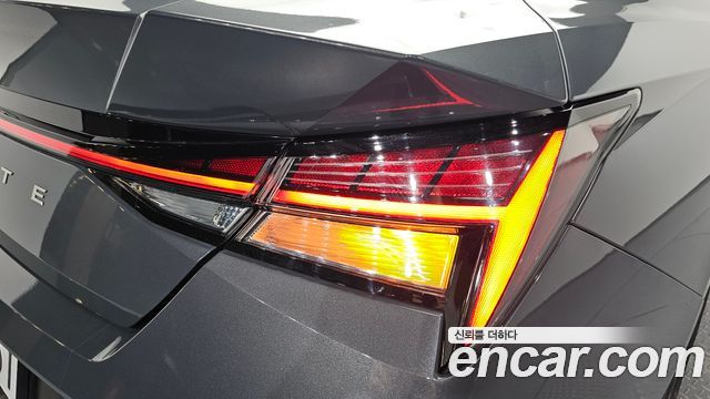 Hyundai AVANTE 2026 — photo 9