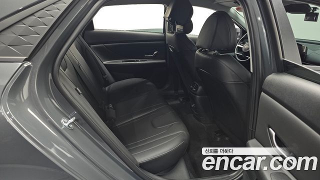 Hyundai AVANTE 2026 — photo 16