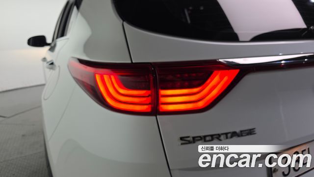 Kia Sportage 2018 — photo 9