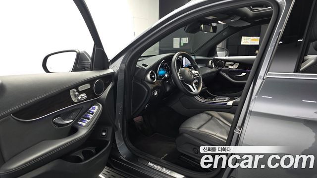 Mercedes-Benz GLC-Class 2020 — photo 10