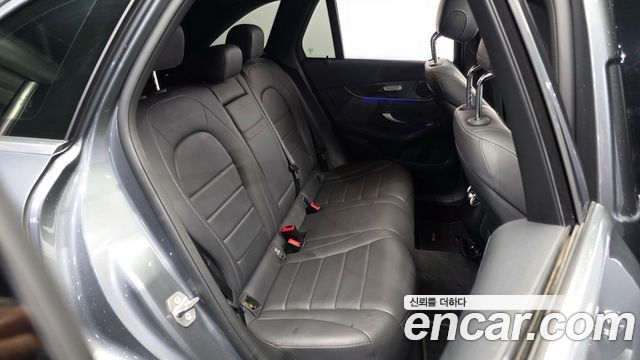 Mercedes-Benz GLC-Class 2020 — photo 12