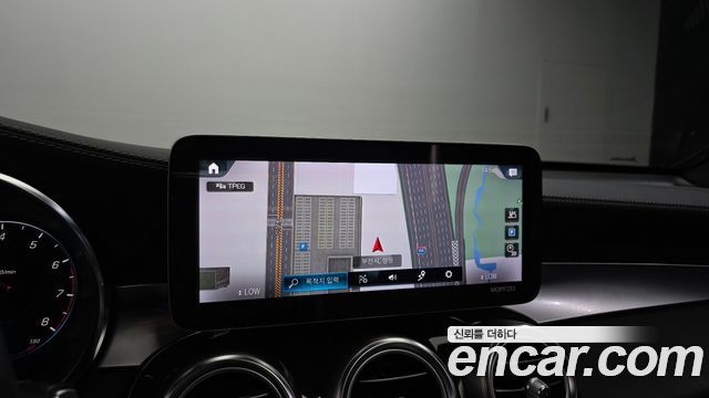Mercedes-Benz GLC-Class 2020 — photo 14