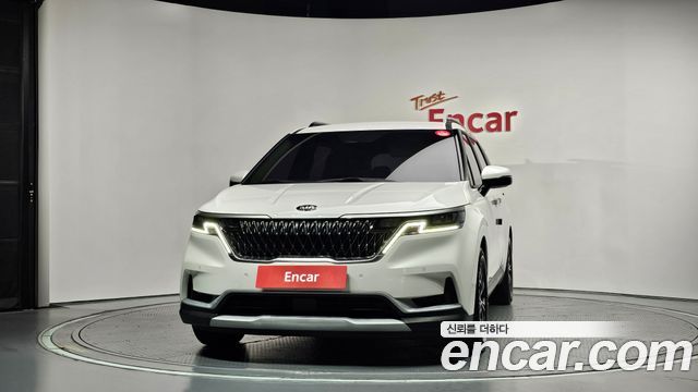 Kia Canival 2021 — photo 3