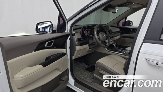 Kia Canival 2021 — photo 13