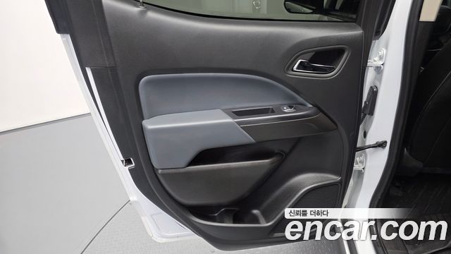 Chevrolet Korea Colorado 2022 — photo 15