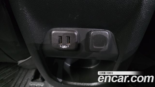 Chevrolet Korea Colorado 2022 — photo 27