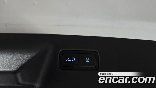 Hyundai Santafe 2025 — photo 17