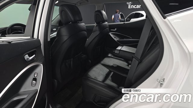 Hyundai Santafe 2016 — photo 11