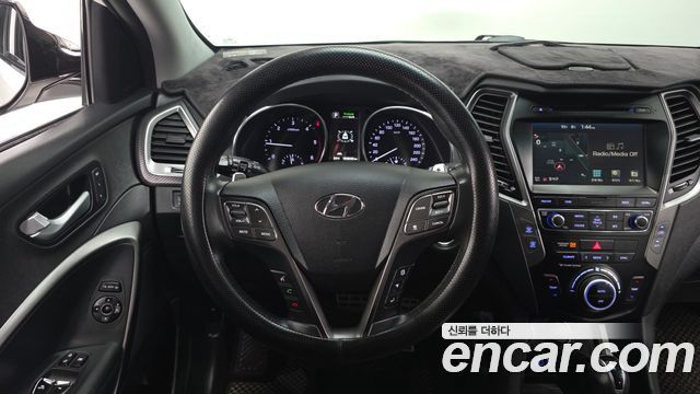 Hyundai Santafe 2016 — photo 14