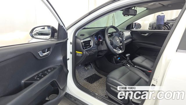 Kia Stonic 2018 — photo 13