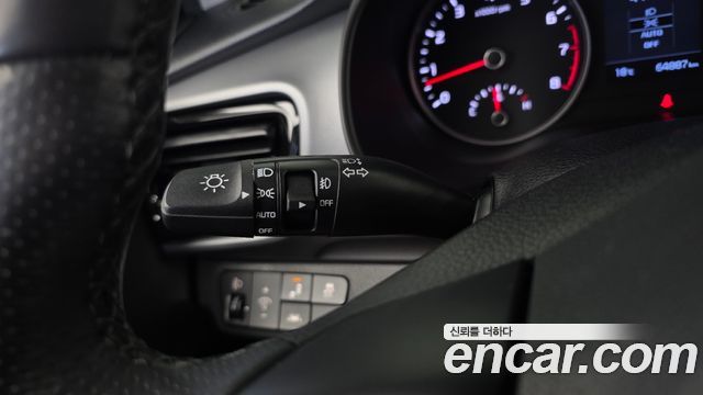 Kia Stonic 2018 — photo 27