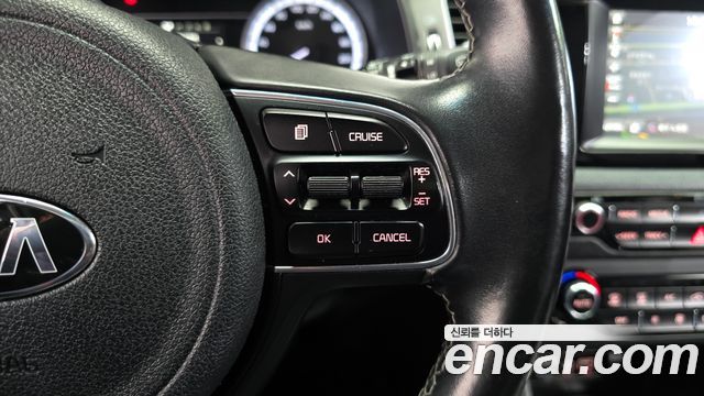 Kia Niro 2018 — photo 21