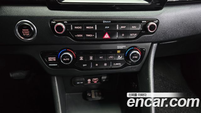 Kia Niro 2018 — photo 22
