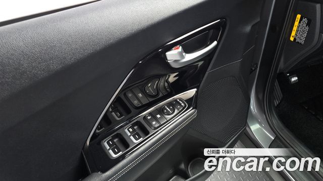 Kia Niro 2018 — photo 23