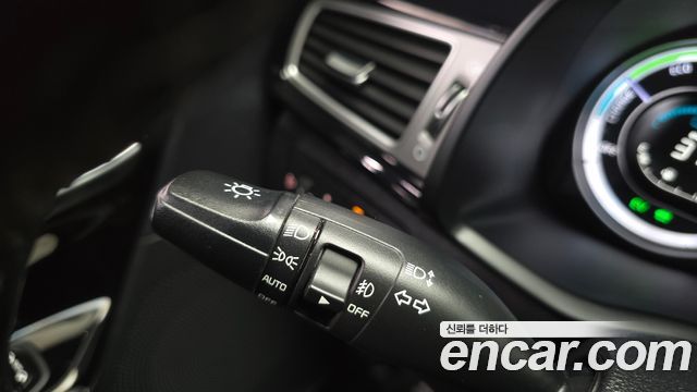 Kia Niro 2018 — photo 29