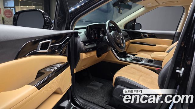 Kia Canival 2023 — photo 10