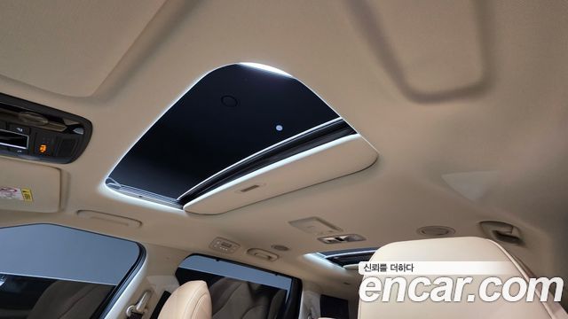 Kia Canival 2023 — photo 15