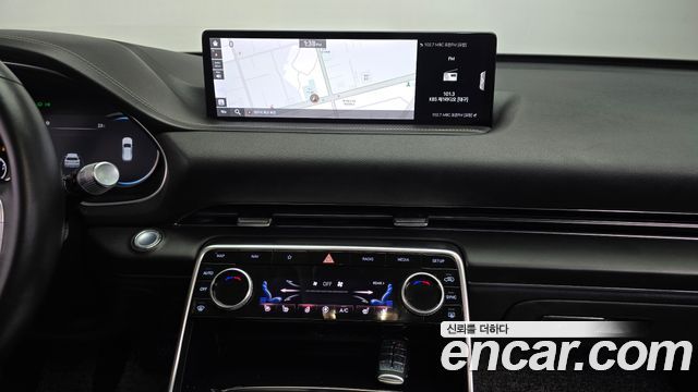 Genesis GV80 2020 — photo 19