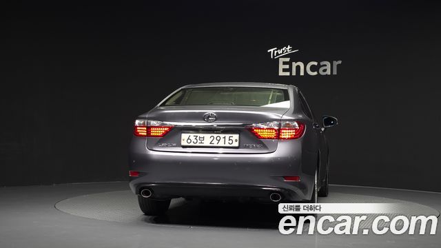 Lexus ES 2015 — photo 4