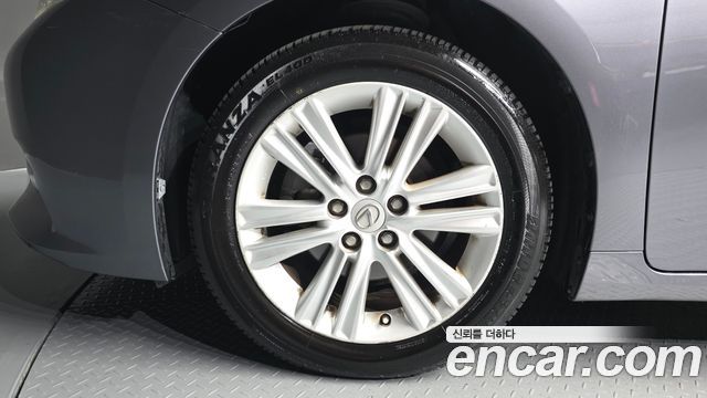 Lexus ES 2015 — photo 5
