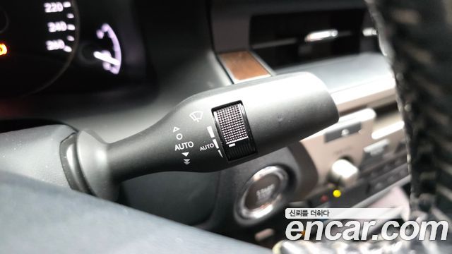 Lexus ES 2015 — photo 30