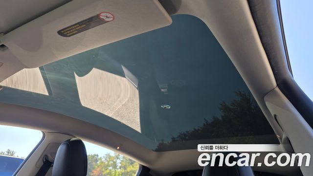 Tesla Model Y 2021 — photo 22