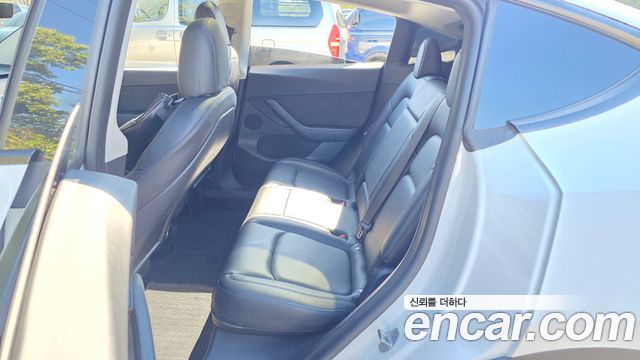 Tesla Model Y 2021 — photo 24