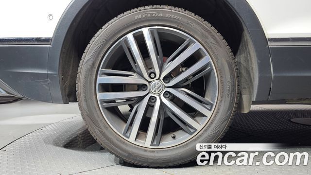 Volkswagen Tiguan 2020 — photo 5