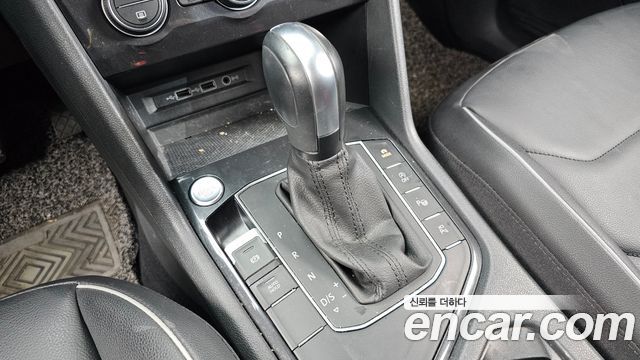 Volkswagen Tiguan 2020 — photo 9