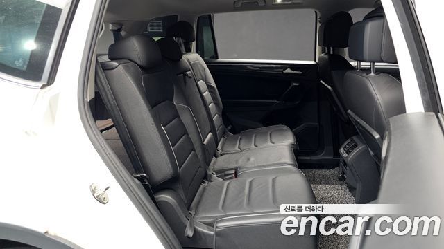 Volkswagen Tiguan 2020 — photo 12