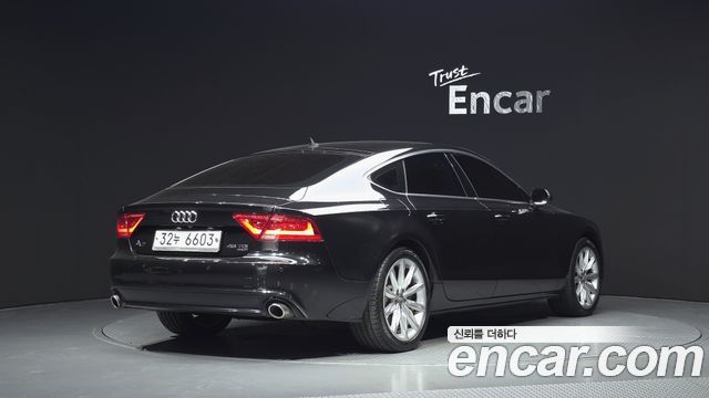 Audi A7 2015 — photo 2