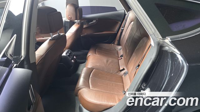Audi A7 2015 — photo 11