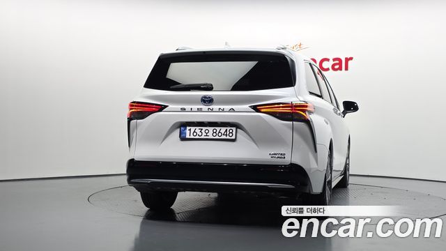 Toyota Sienna 2024 — photo 4