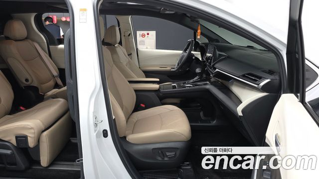 Toyota Sienna 2024 — photo 11