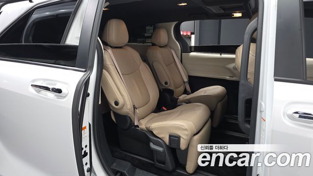 Toyota Sienna 2024 — photo 12