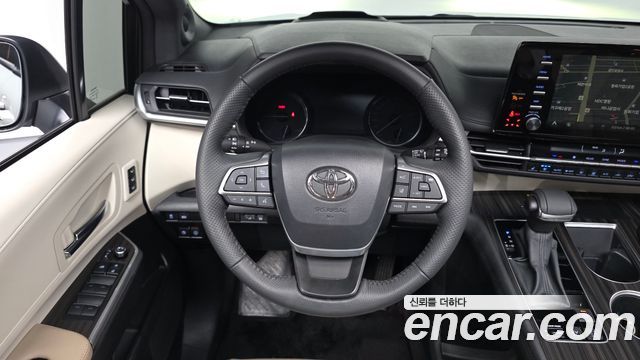 Toyota Sienna 2024 — photo 13