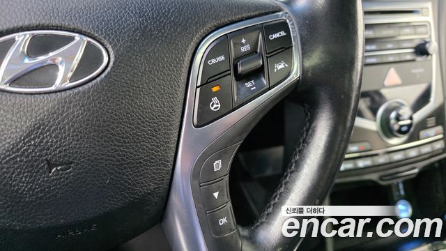 Hyundai Grandeur 2016 — photo 28