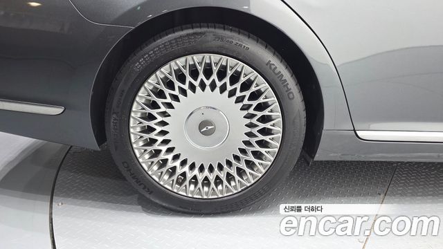 Genesis G90 2019 — photo 5