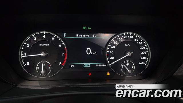 Genesis G90 2019 — photo 8