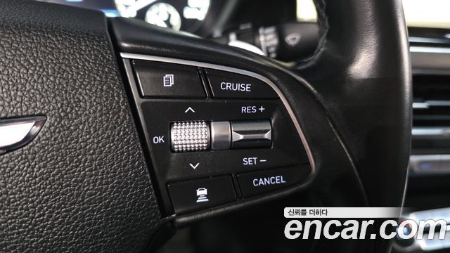 Genesis G90 2019 — photo 17