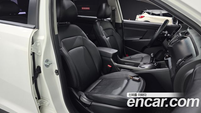 Kia Sportage 2013 — photo 16